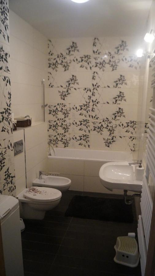 Old Town Chic - 2 Pokoje, Bezplatny Parking, F-Vat Apartment Wroclaw Luaran gambar